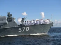 Корвет 570 с экипажем