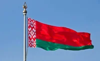 Белорусский флаг на ветру