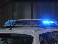 Полицейская мигалка ночью