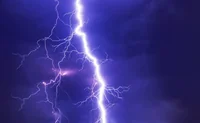 Разветвлённая молния в грозе