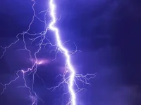 Разветвлённая молния в грозе