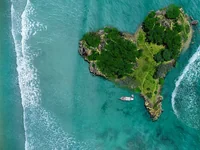 Остров в форме сердца