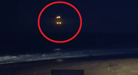 Американец запечатлел на видео похожие на НЛО огни