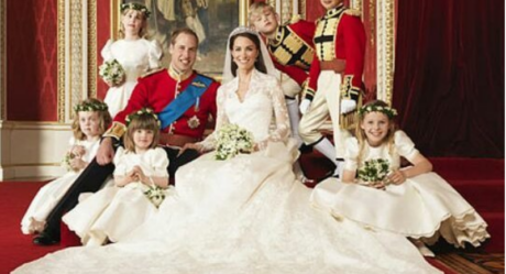 Кейт Миддлтон и принц Уильям показали подросших детей на рождественской открытке