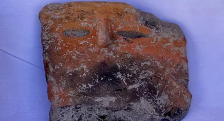 В Турции прошло исследование, в ходе которого нашли керамику возрастом 5000 лет с лицом