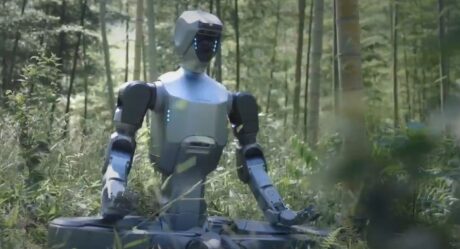 Deep Robotics обошел конкурентов, представив гуманоида с защитой от пыли и влаги